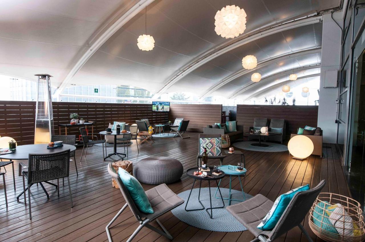 Stadia Suites Mexico City Santa Fe Exterior photo The lounge at the airport