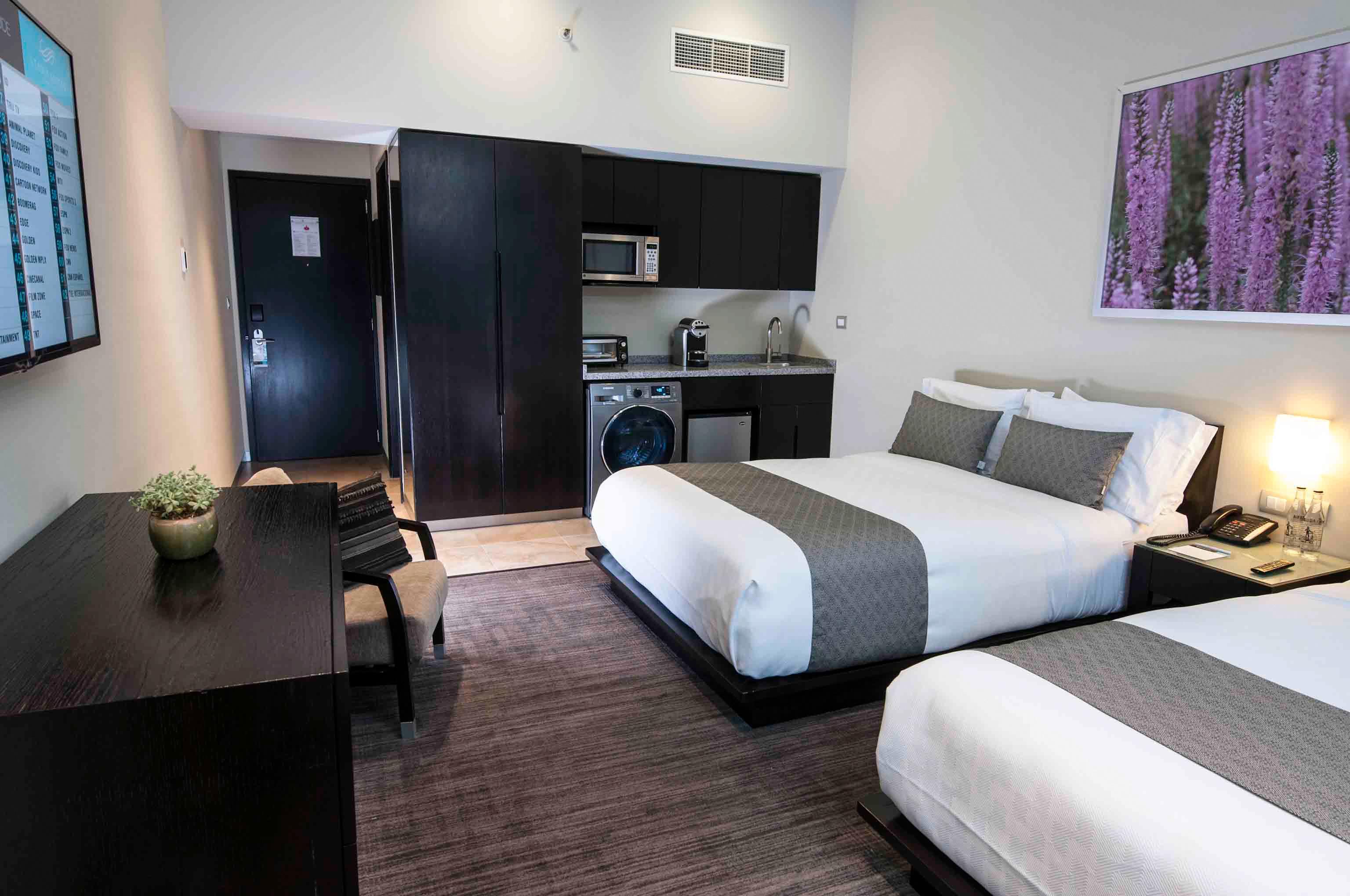Stadia Suites Mexico City Santa Fe Exterior photo A typical studio apartment