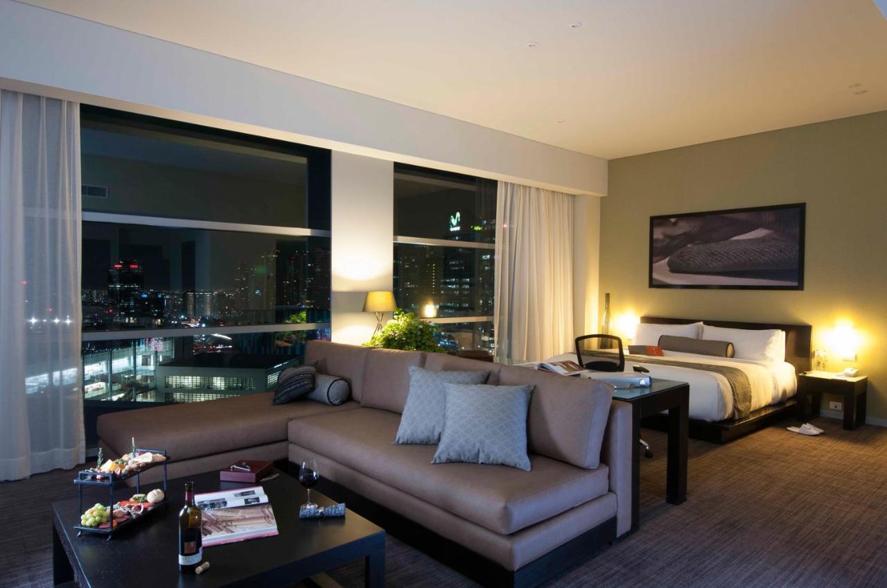 Stadia Suites Mexico City Santa Fe Exterior photo A suite at the hotel